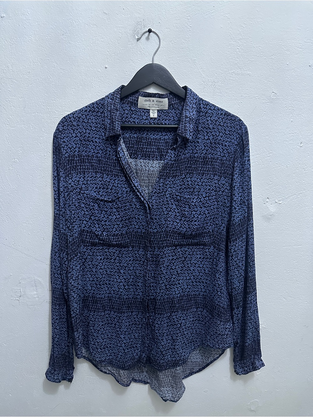 Cloth & Stone Anthropologie Women’s S Blue Floral Print Button Front Blouse